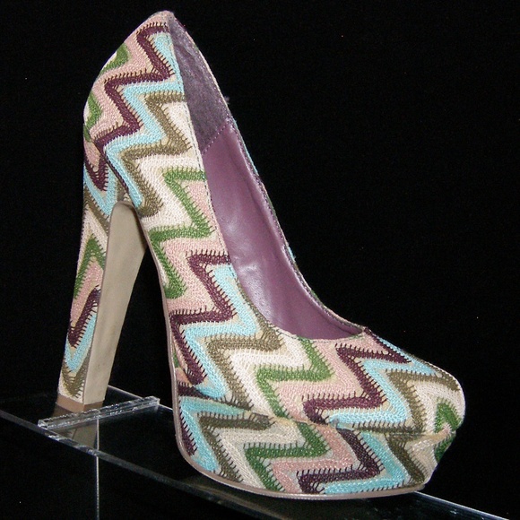 Madden Girl Shoes - Madden Girl 'Malley' fabric chevron platforms 6.5